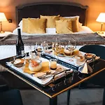 Carlton 4* Λιλ