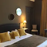 Carlton Szálloda 4*