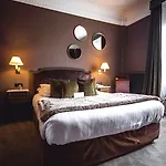 Szálloda Carlton 4*