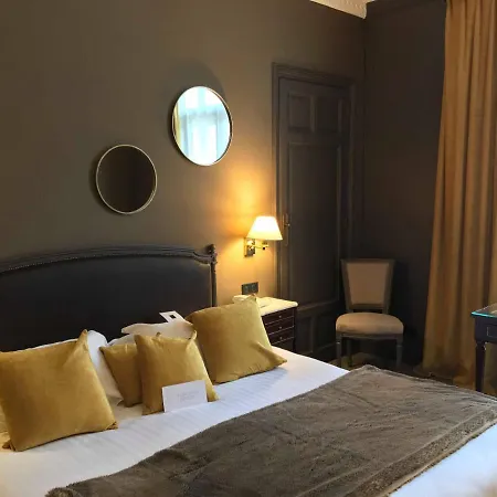Carlton Hotel 4*