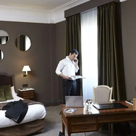 فندق Carlton ليل
