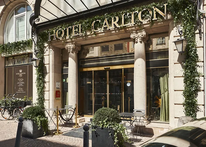 Carlton Hotel 4*