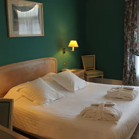 Hotel Carlton 4*
